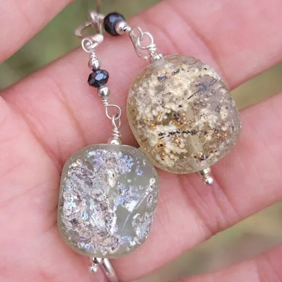 Ancient chunky Roman glass iridescent blue bead 925 sterling silver earrings - Picture 2 of 15